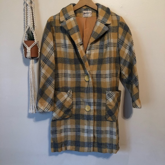 Horne’s Jackets & Blazers - 🌼{ vintage } mustard spring jacket w/ pockets